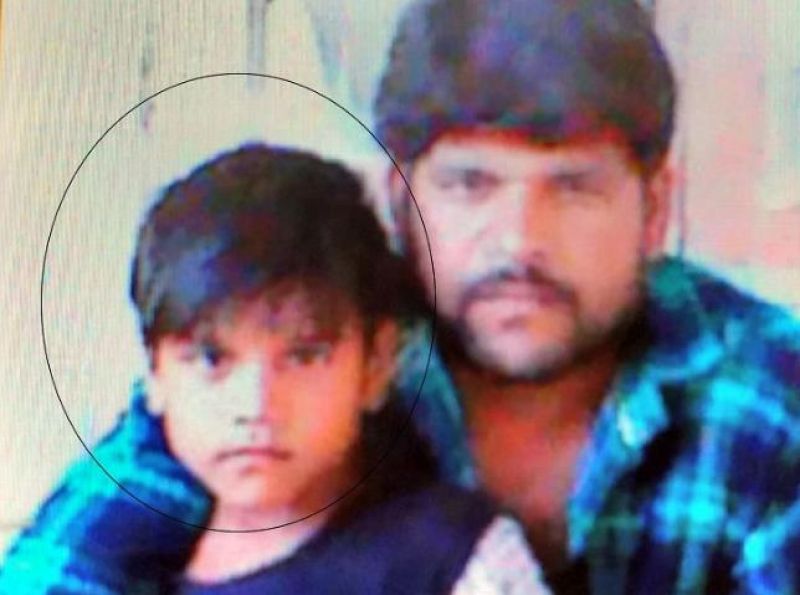 Son Kanha Yadav with his father Ramchandra Yadav - File Photo