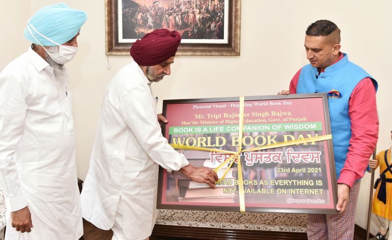 Tript Bajwa Launches pictorial visuals depicting significance of books