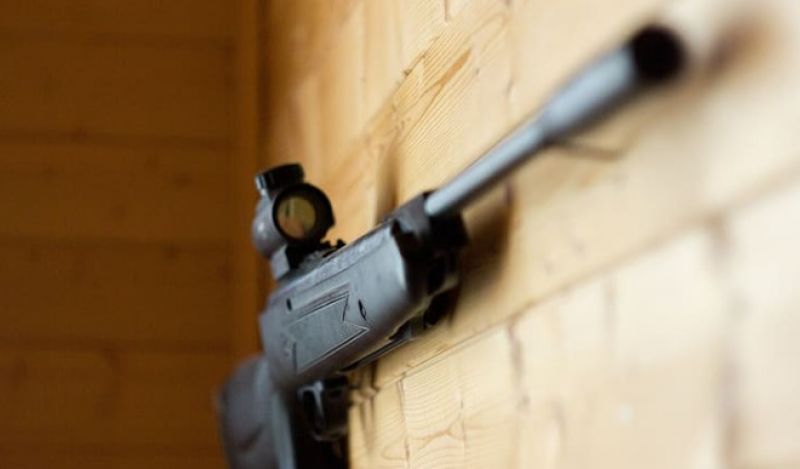 Delhi police constable shot himself in the head, critical condition