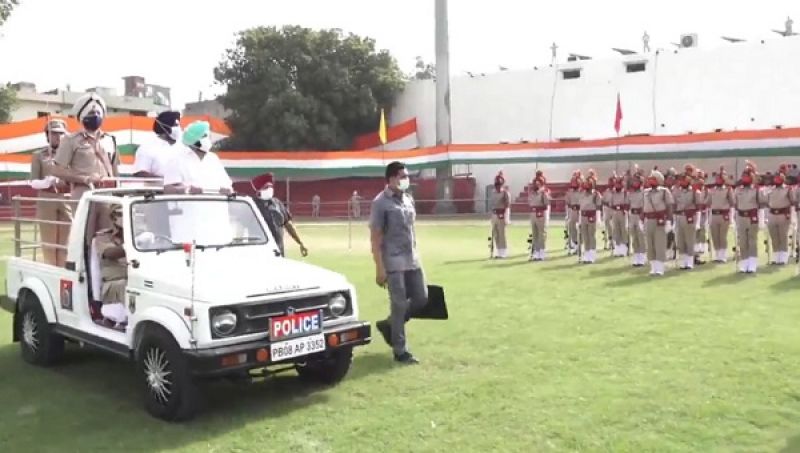 In Guru Ki Nagri Amritsar, the Chief Minister hoisted the tricolor
