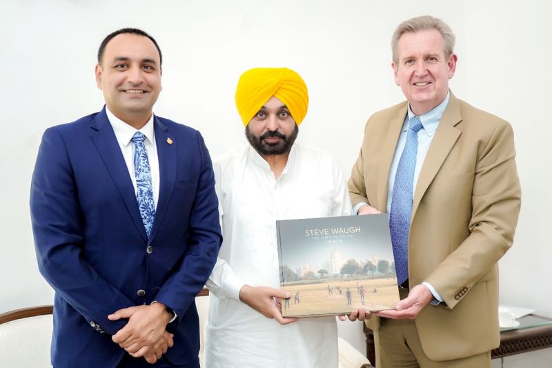 Australian High Commissioner Barry O'Farrell meets with CM Bhagwant Mann
