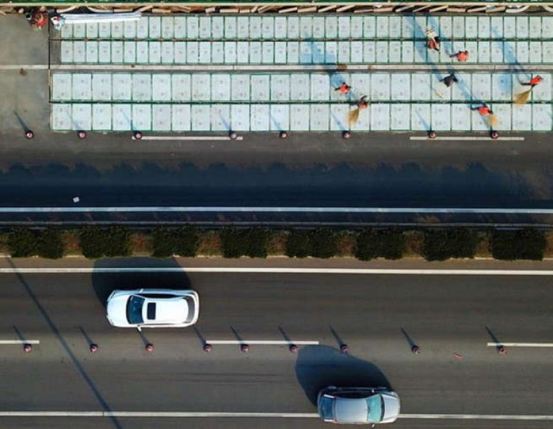 car charge while driving