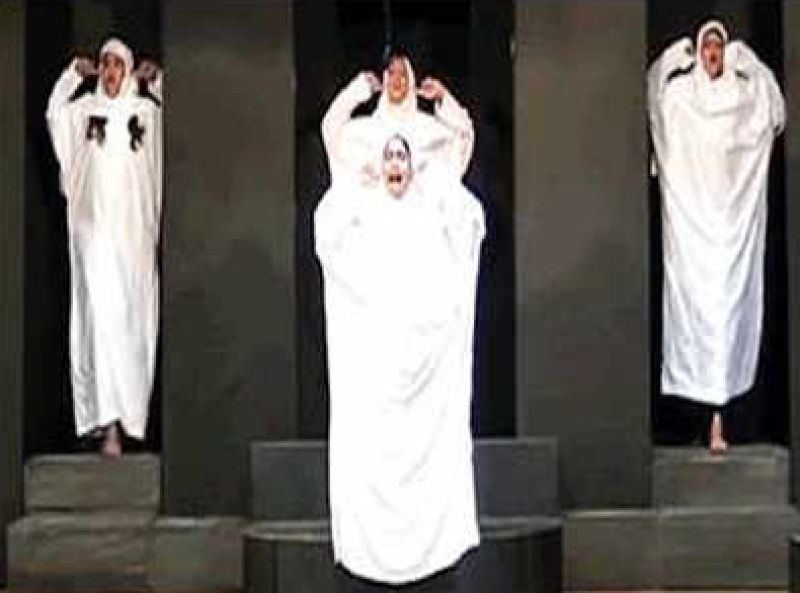 girl performing ‘Azaan’