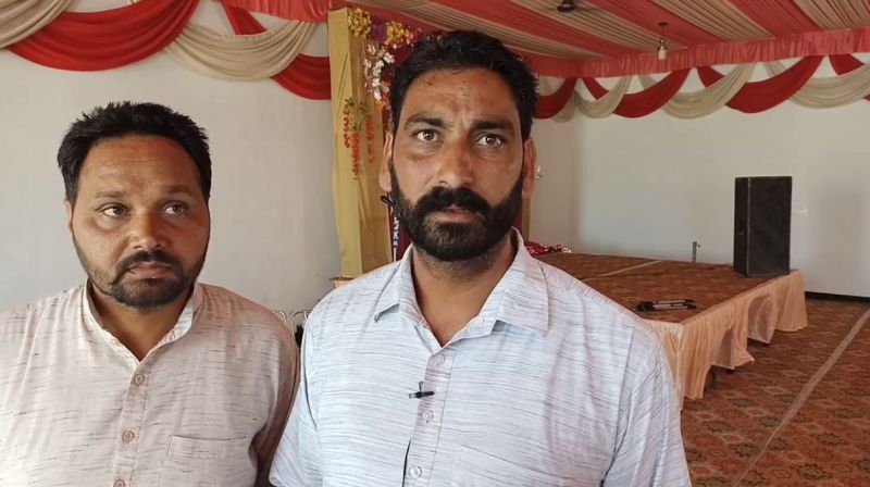 Villagers and farmers gathered in favor of Lovepreet's family