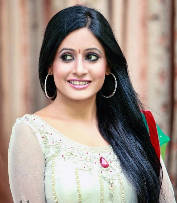 Miss Pooja