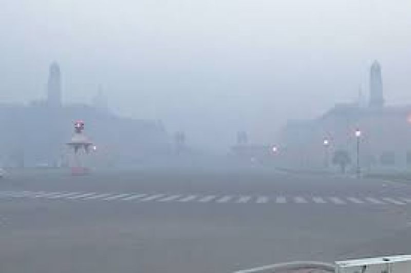 Diwali crackers fill Delhi Air