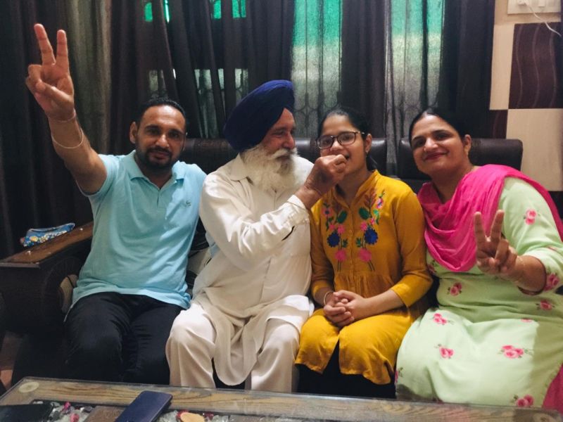 Ramneek Kaur With Parents