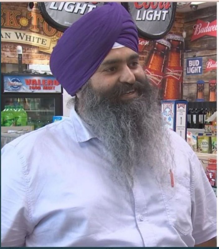 This Sikh gas station owner in US is selling fuel at a loss This Sikh gas station owner in US is selling fuel at a loss