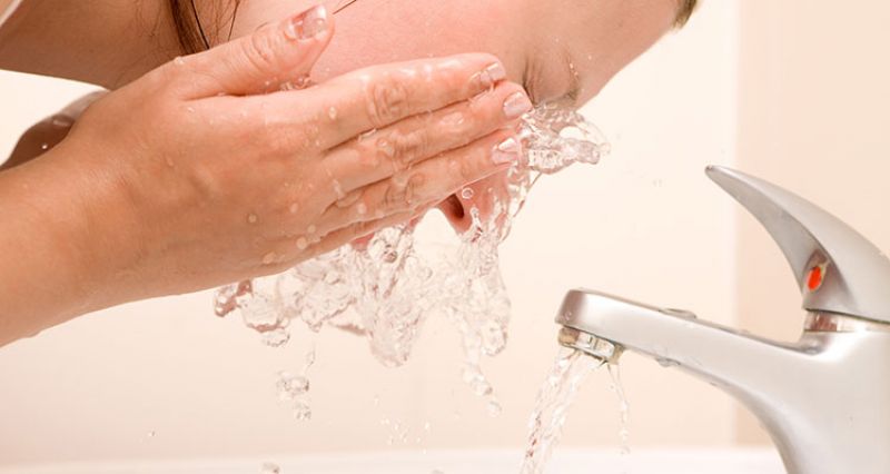 care of your eyes in summers