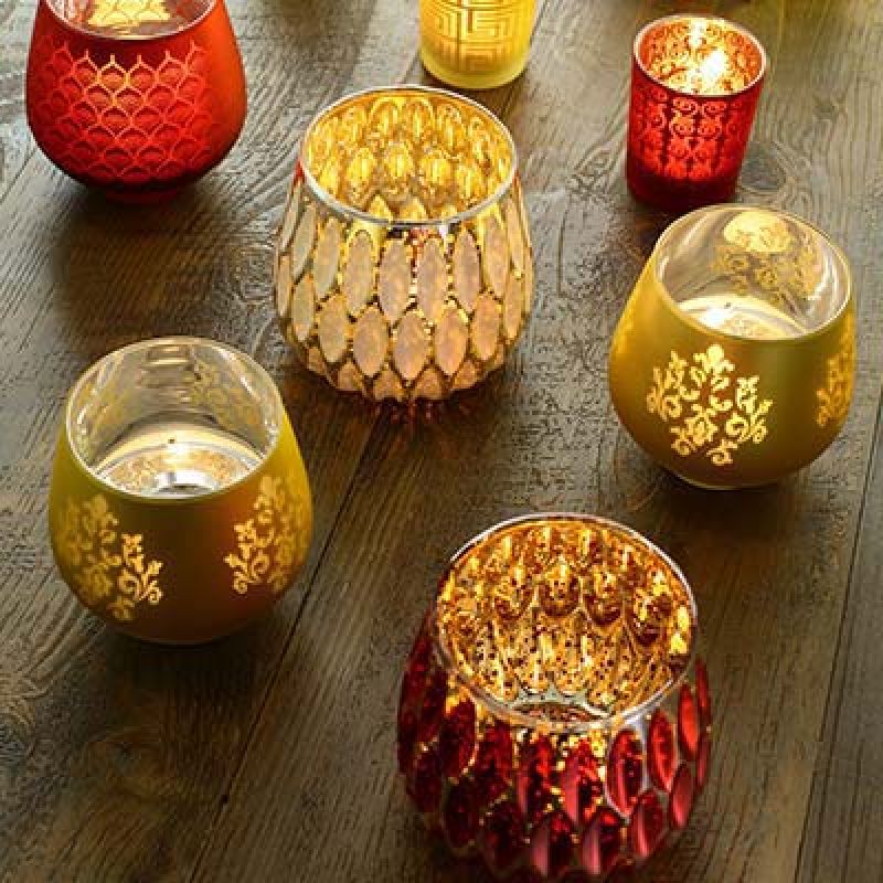 Decorate the house with old utensils