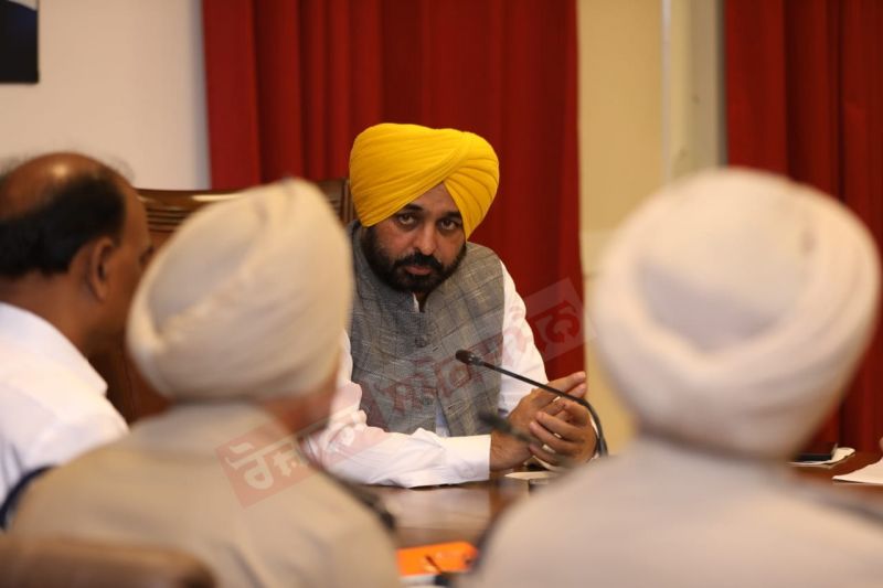 CM Meeting With Police Officers 