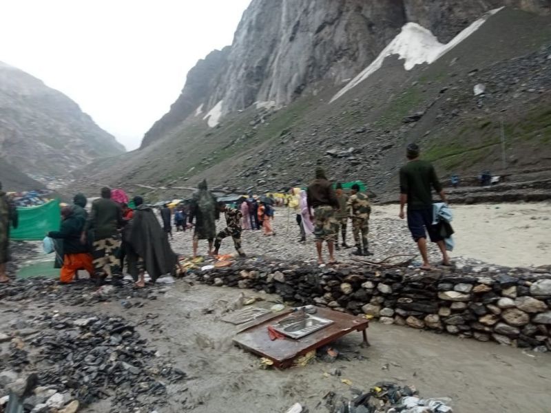 Cloudburst near Amarnath cave, 13 dead and 40 missing