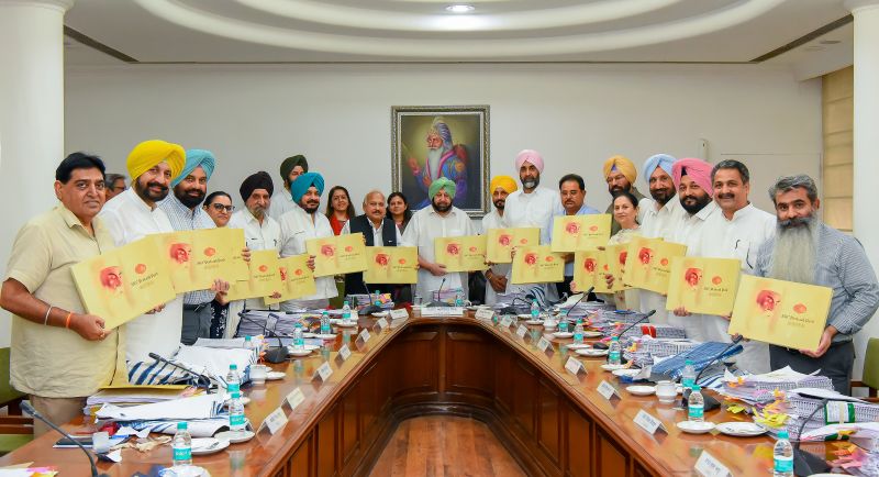 First volume of coffee table book on 550th Prakash Purb First volume of coffee table book on 550th Prakash Purb