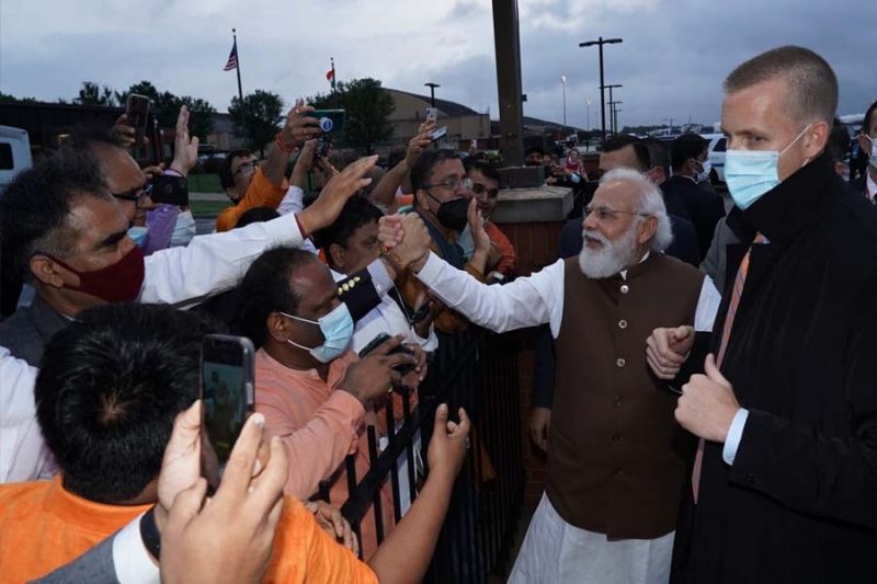 PM Modi gets a warm welcome from Indian diaspora in US
