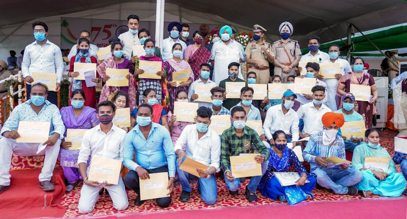  Punjab CM announces development projects worth Rs 1200 crore on Independence Day 