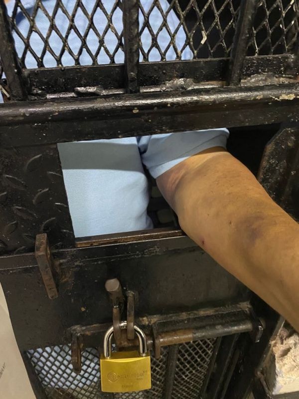 Photo of Mehul Choksi in police custody in Dominica