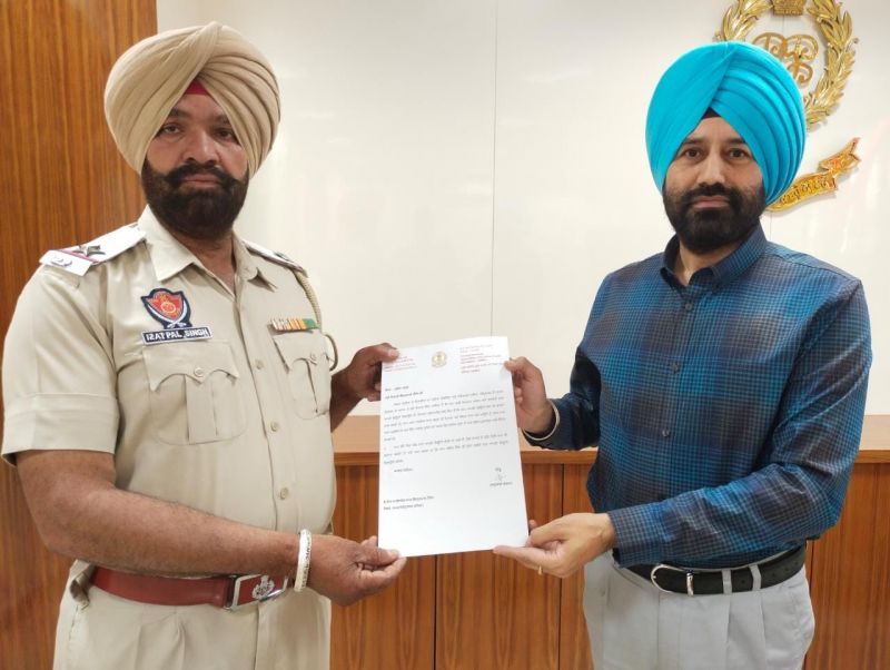 ASI Izatpal Singh has given letter of appreciation for honest duty 