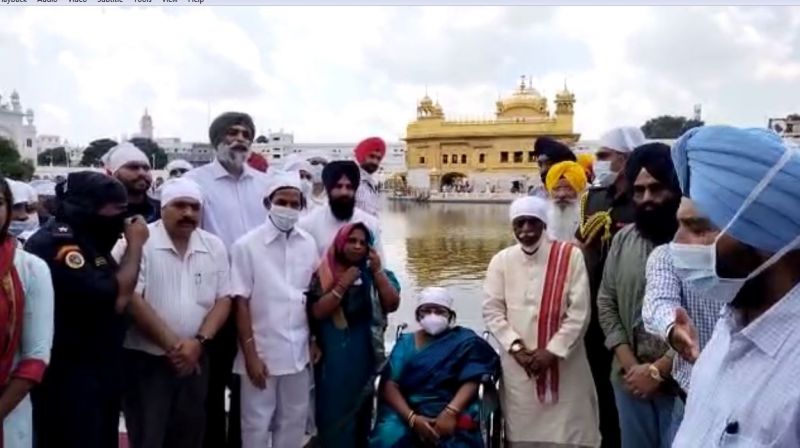 Haryana Governor Bandaru Dattatreya pays obeisance at Sachkhand Sri Harmandir Sahib