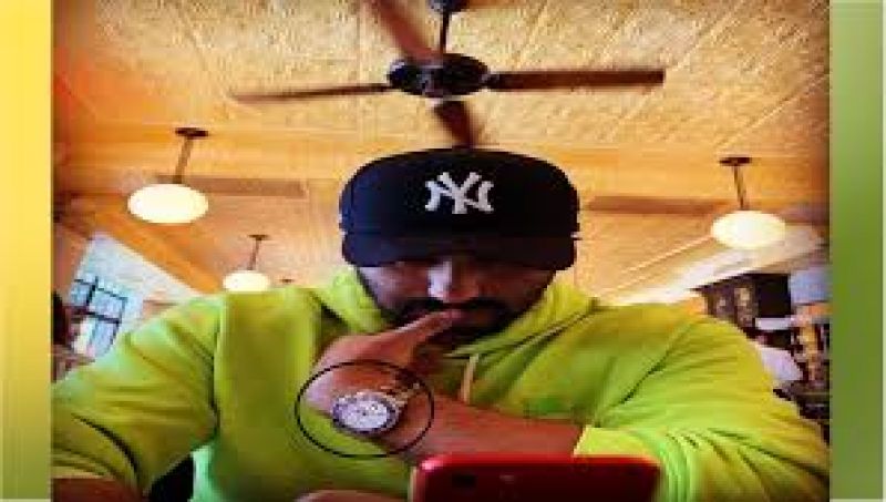 Bollywood actor Arjun Kapoor latest watch Price