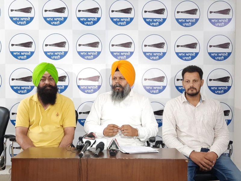 'Governments destroy higher education by fabricating to ruin Punjab's youth' 'Governments destroy higher education by fabricating to ruin Punjab's youth'