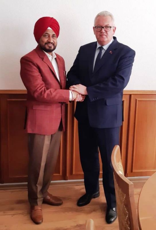 Charanjit Channi and Igor Karpenko