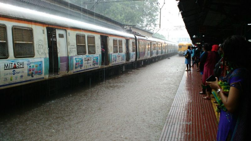 heavy rain strikes mumbai 
