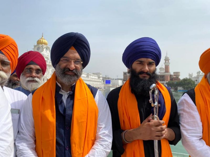 Ranjit Singh and Manjinder Singh Sirsa at Sri Darbar Sahib