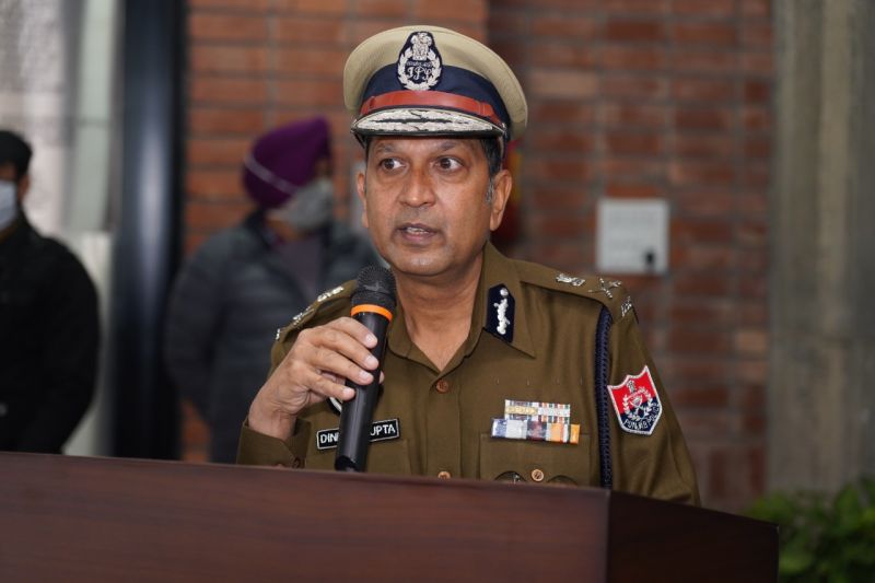 -Punjab Police’s Saanjh distribute “Packets of Joy and Cheer” under project Winter Warmth