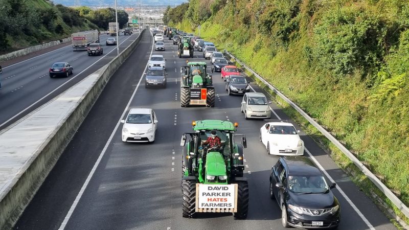 New Zealand farmers huge protest over environmental rules