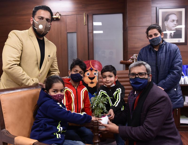 Punjab unveils its Elections Mascot: Shera