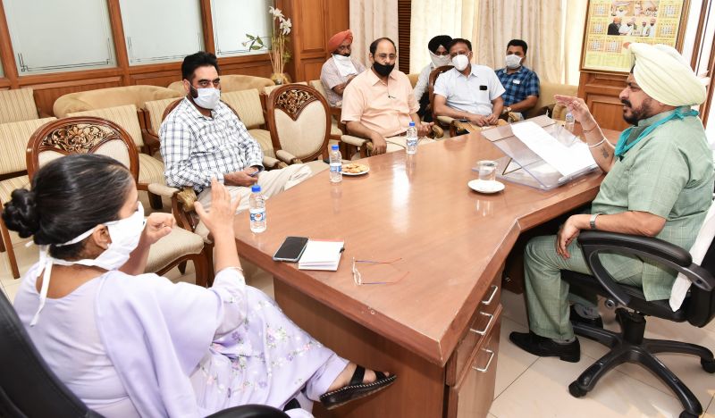 Sadhu Singh Dharmsot  With Others 