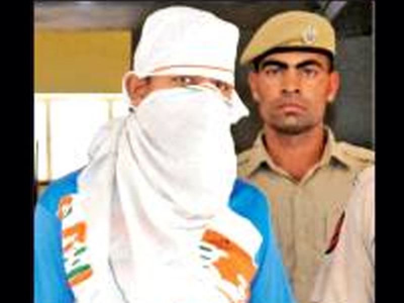  ISI women agent stuck in clutches to army and police officers