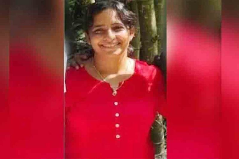Kerala Housewife confesses to killing six in family