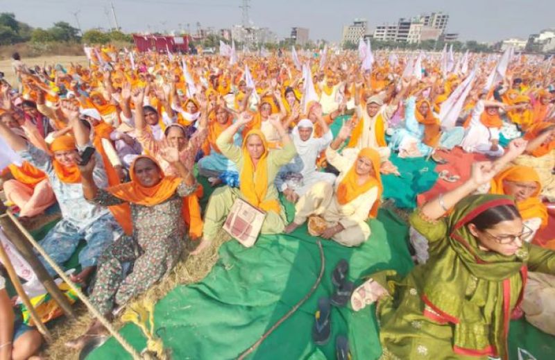 Women rail roko protest