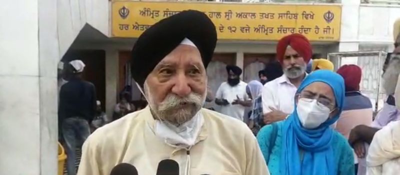Scholars arrive at Sri Akal Takht Sahib to prevent incidents of indecency Scholars arrive at Sri Akal Takht Sahib to prevent incidents of indecency