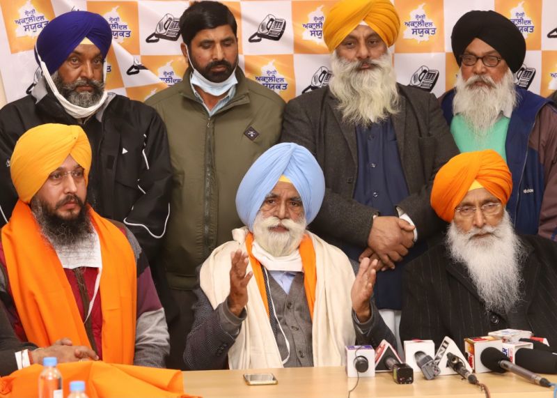 Former Minister Sarwan Singh Phillaur and son join SAD Sanyukt