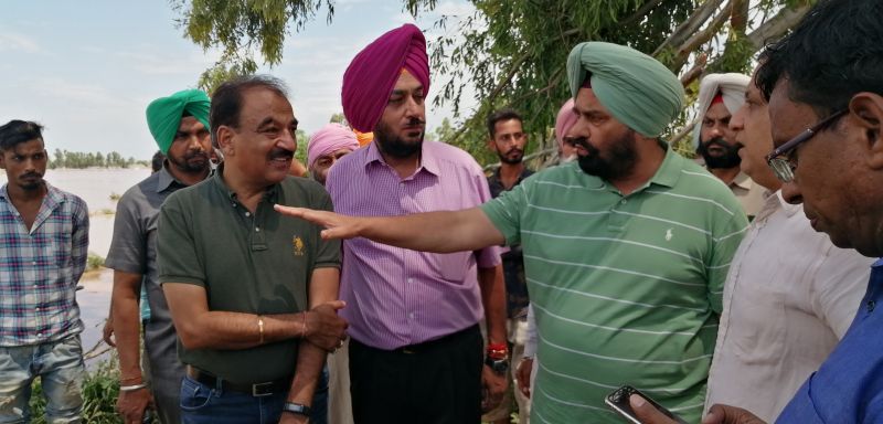 Sukhbinder Singh Sarkaria takes stock of flood like situation in Ropar and Phillaur