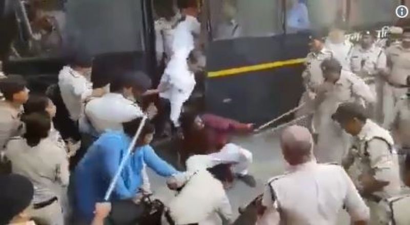 Bilaspur lathi charge