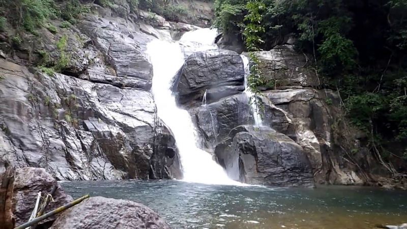 meenmutty waterfalls