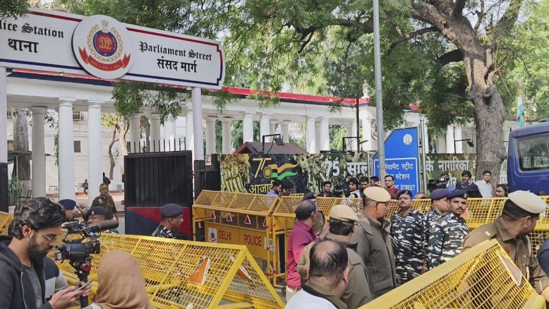 Security Outside Parliament Security Outside Parliament