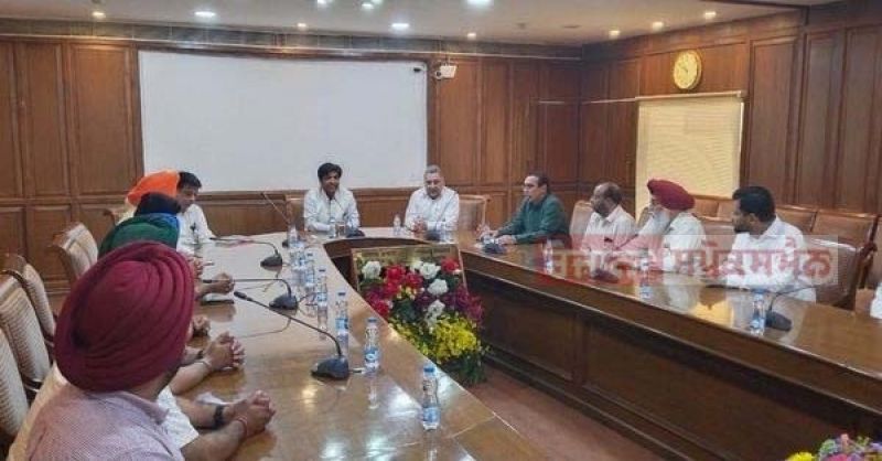 Cabinet Minister Brahm Shankar Jimpa during meeting