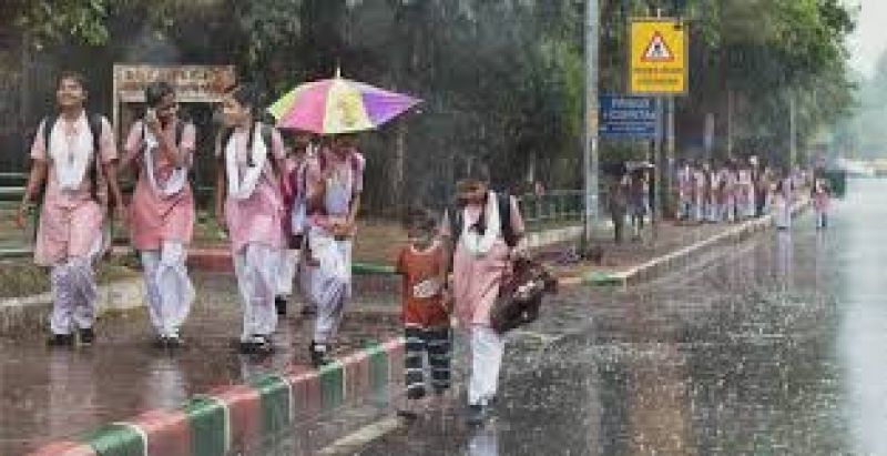 weather alert dust storm and thundershower likely to hit delhi ncr on sunday