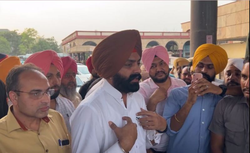 Mini bus operators call off strike after assurance of Transport Minister