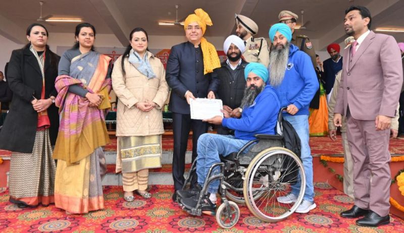 Aman Arora announced 5000 EWS flats for Mohali on Republic Day