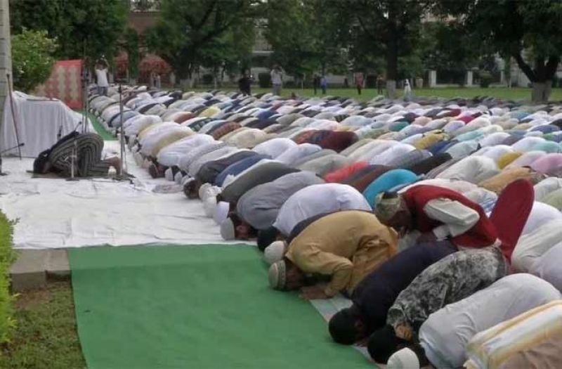 Eid-al-Adha prayers conclude peacefully in J&K