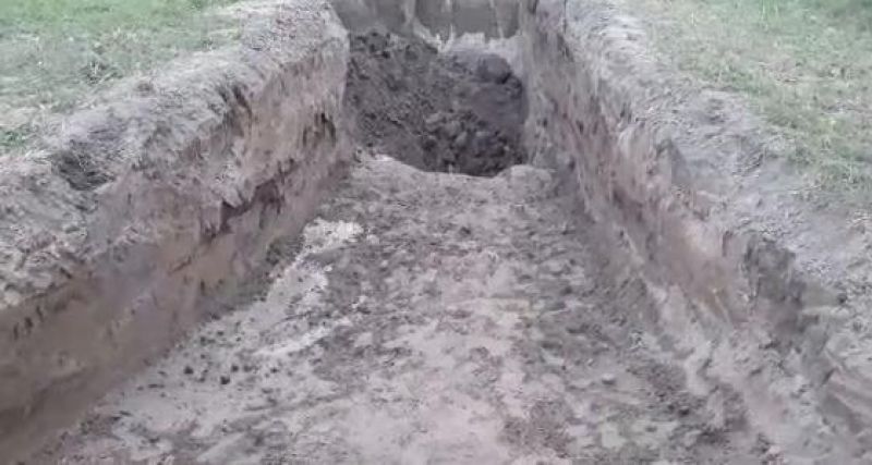 Ajnala : Two youths death in sand fall Ajnala : Two youths death in sand fall