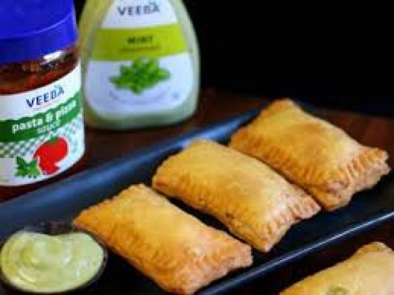 Vegetable Pizza Puff