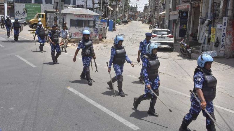 Tension prevails in all parts of Jharkhand including Ranchi, a dozen detained, internet service restored