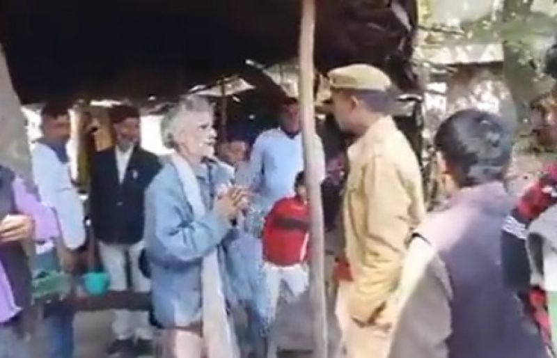 UP policeman seen kicking old man with folded hands, video goes viral