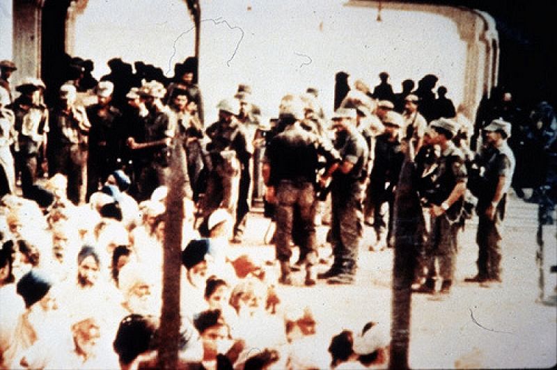 army at golden temple